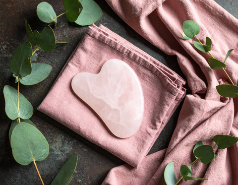 Gua Sha Gesichtsmassage: Anwendung & Vorteile