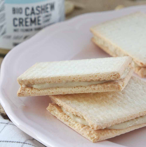 Creamy Vegan Organic Cashew Butter with a fine vanilla aroma